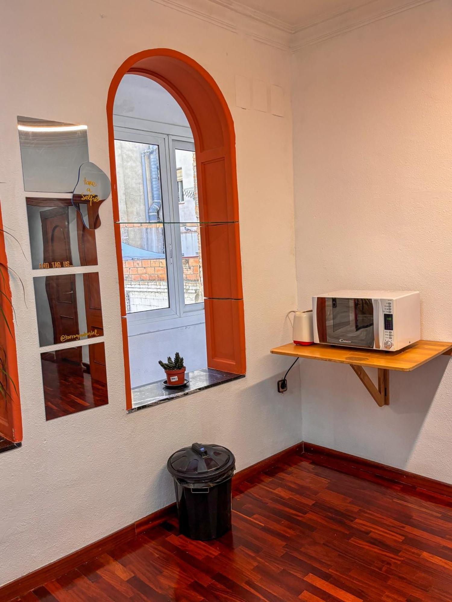 Hostel Tarragona Hostel *