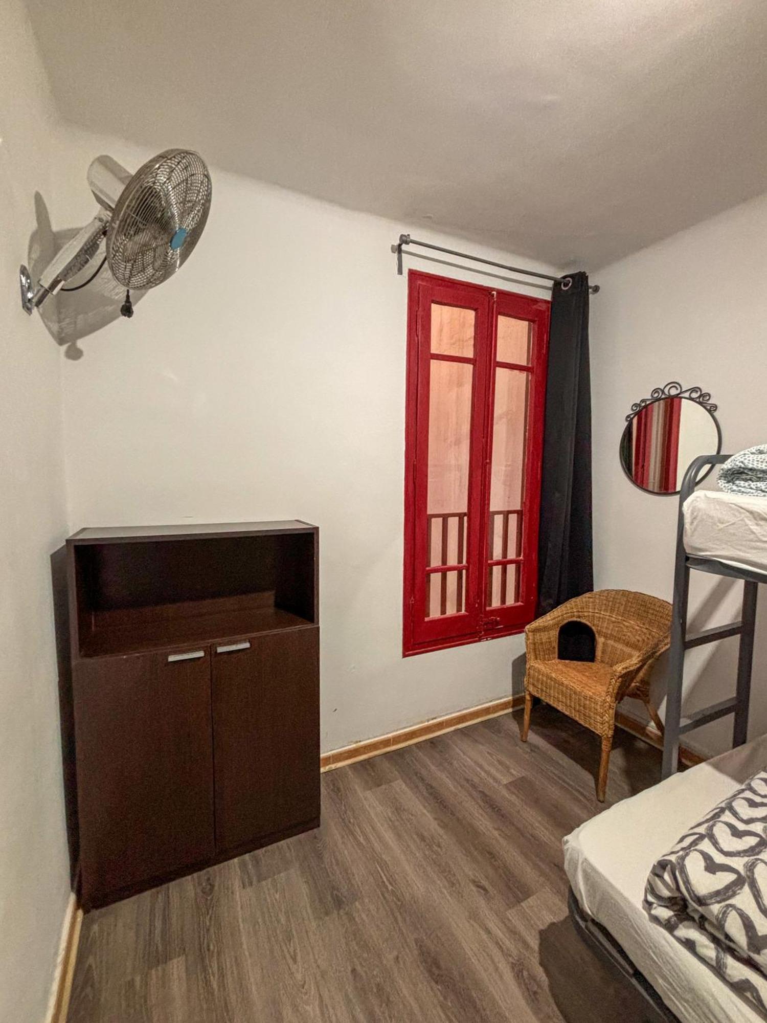 Tarragona Hostel * Tarragona