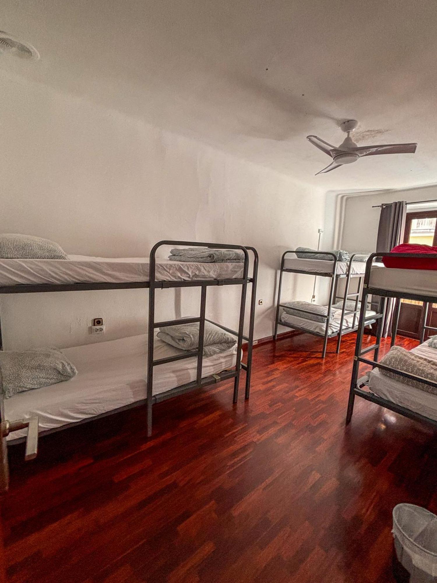 Tarragona Hostel * Tarragona