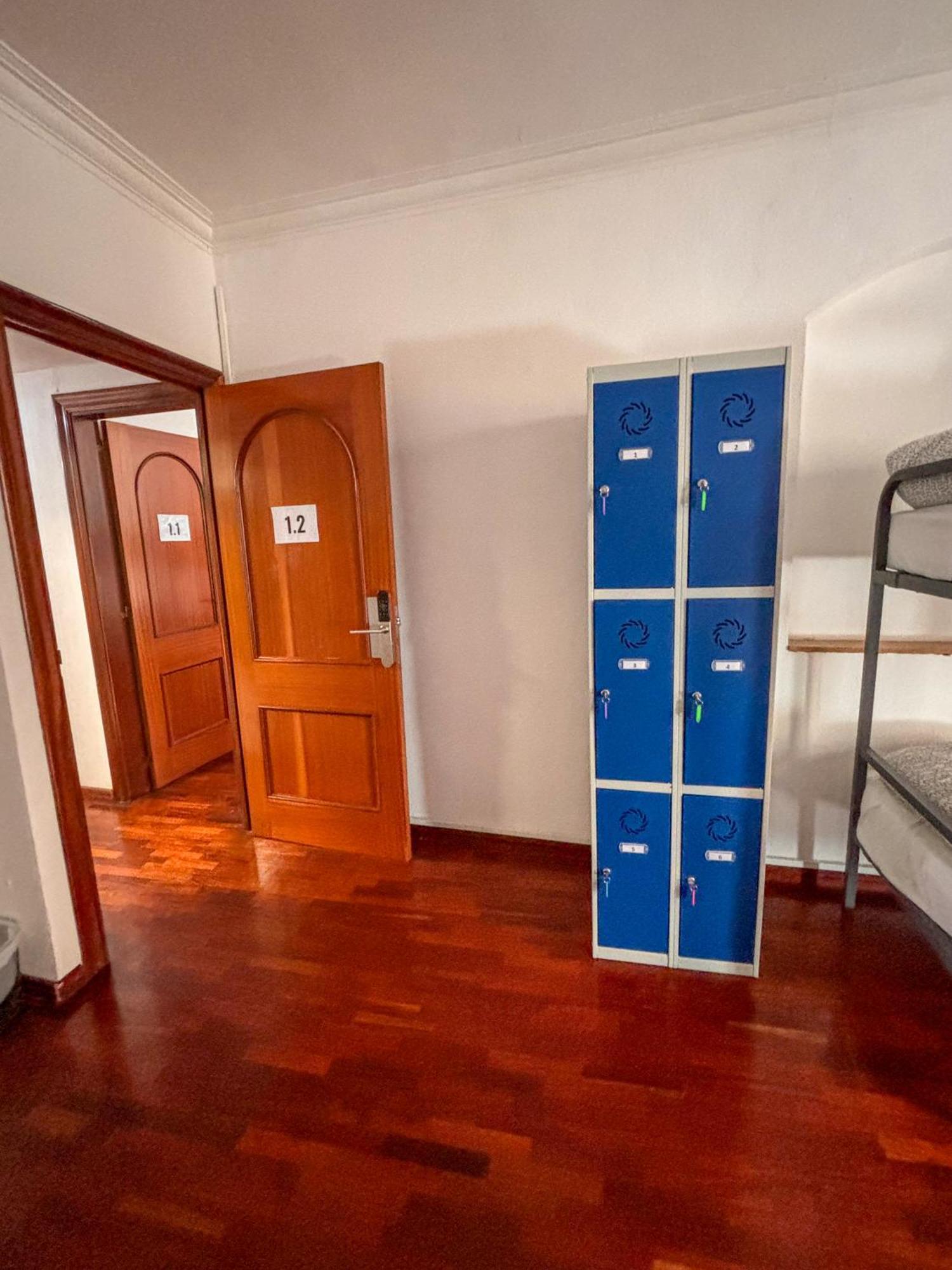 Hostel Tarragona Hostel *